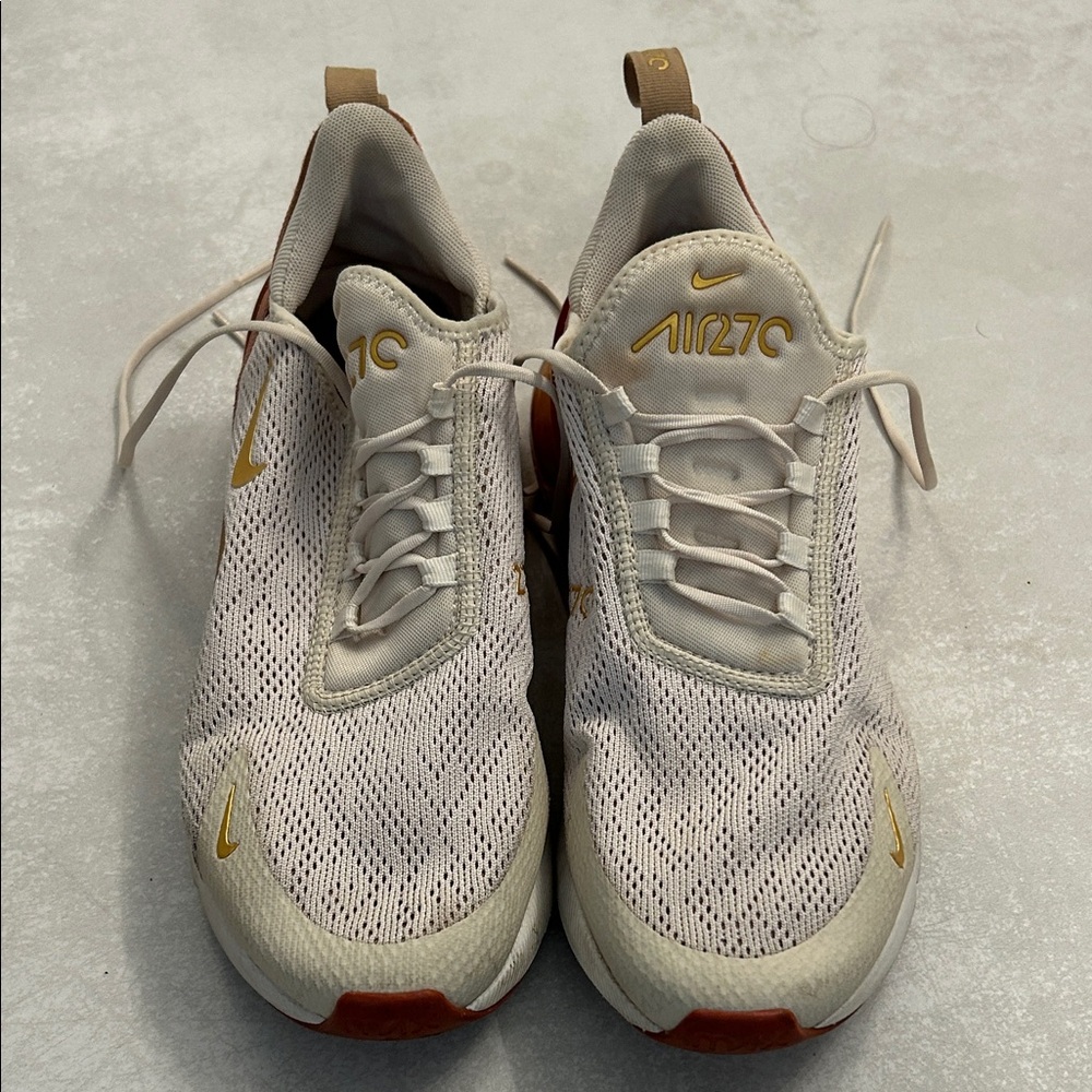 Nike Air 270 Women's Sneakers in Cream and Gold used condition